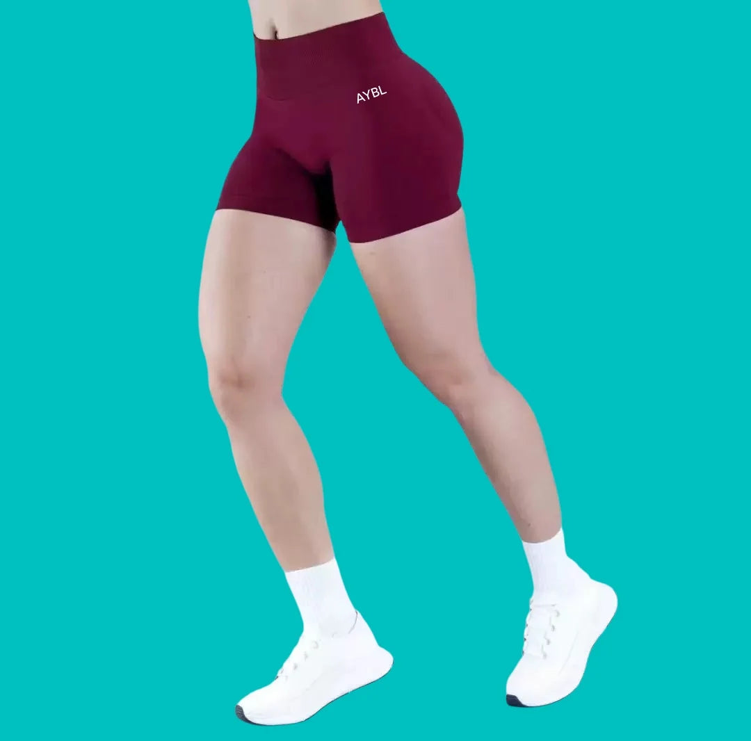 Women Seamless Halter Neck Yoga Set With High Waist Shorts