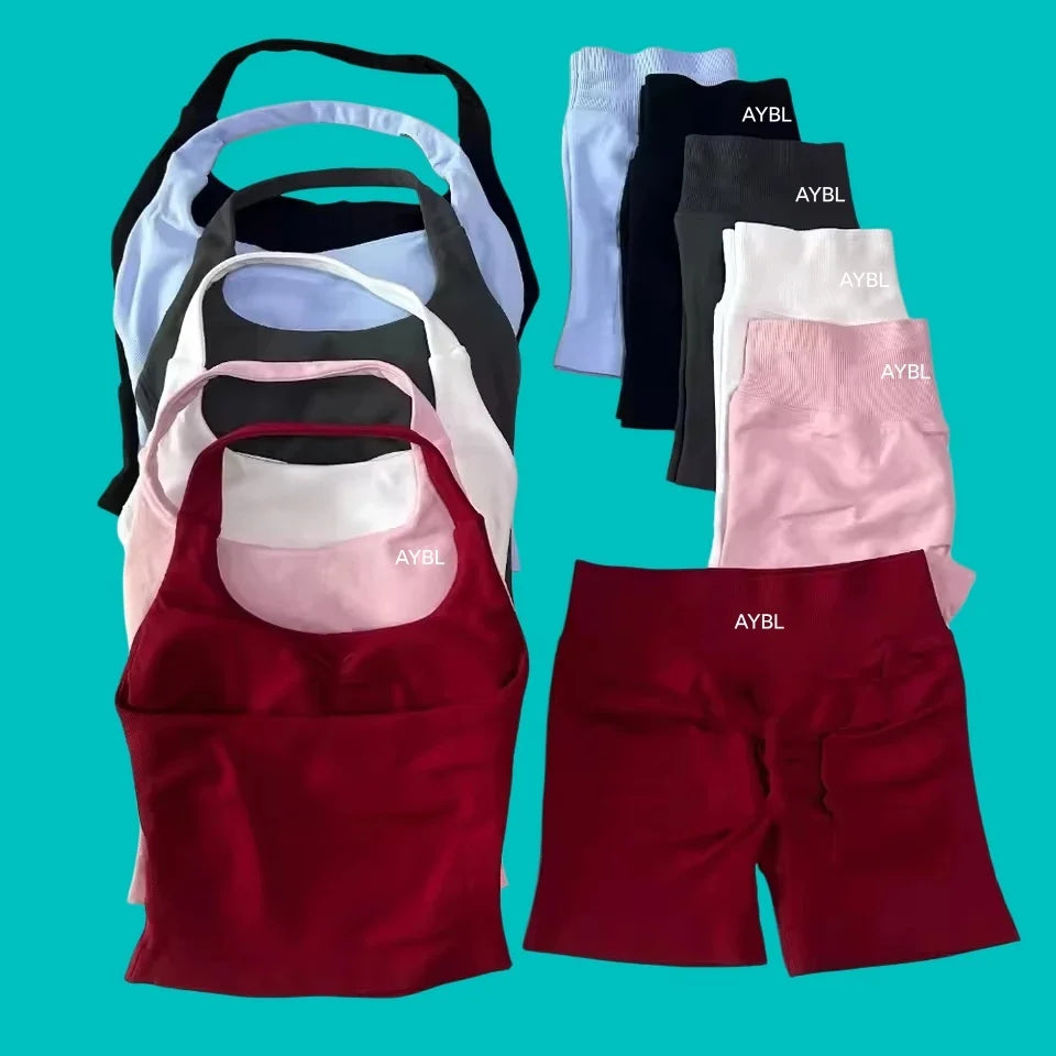Women Seamless Halter Neck Yoga Set With High Waist Shorts