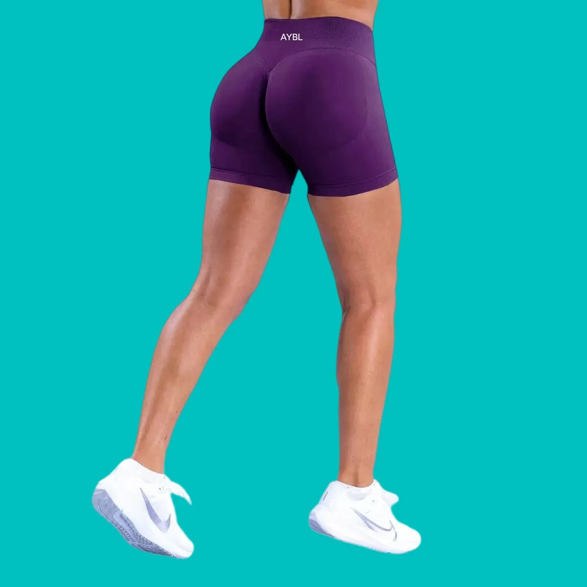 Women Seamless Halter Neck Yoga Set With High Waist Shorts