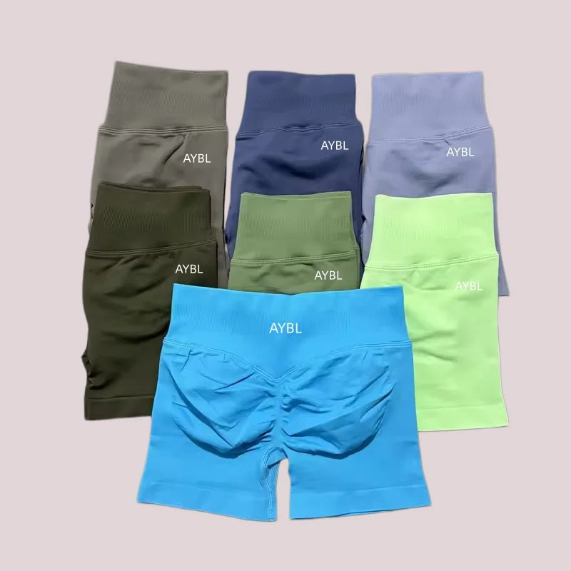 Women Seamless Halter Neck Yoga Set With High Waist Shorts