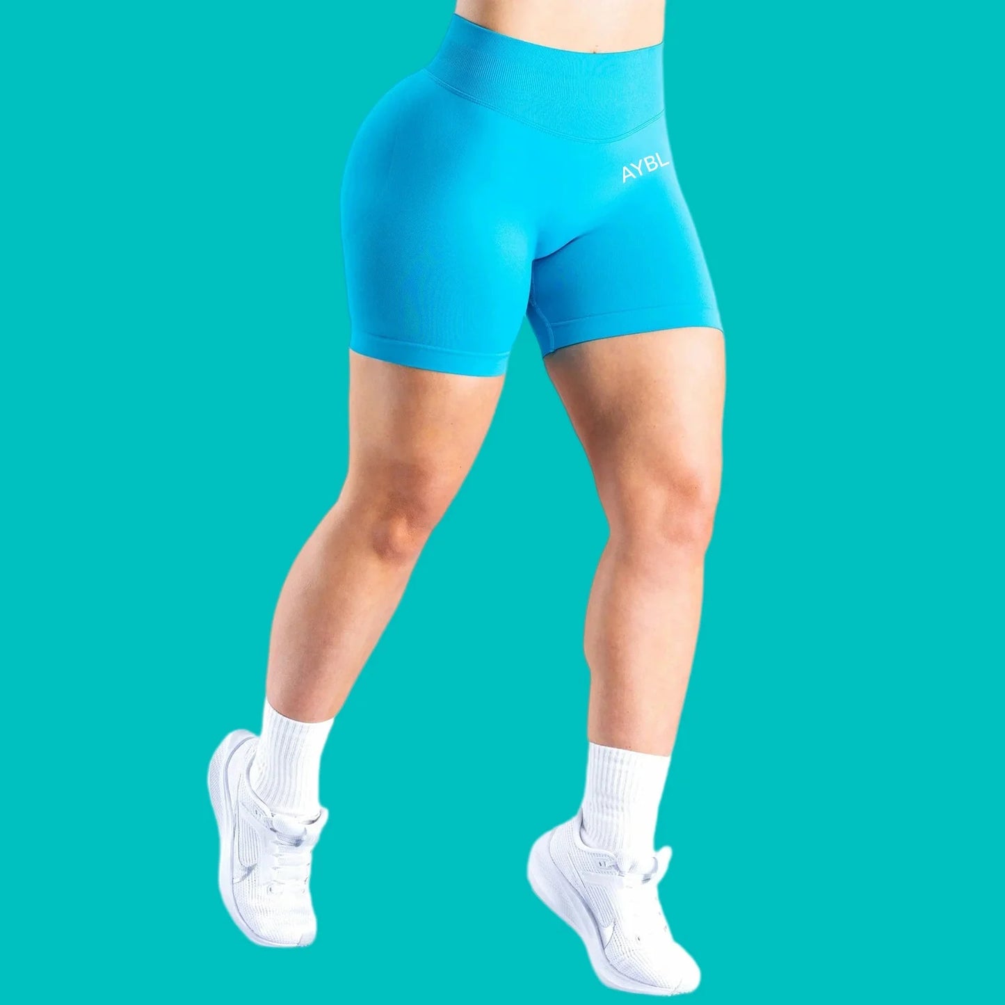 Women Seamless Halter Neck Yoga Set With High Waist Shorts