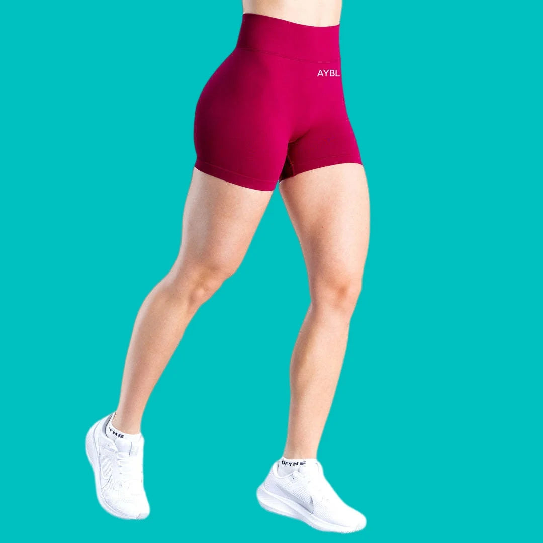 Women Seamless Halter Neck Yoga Set With High Waist Shorts
