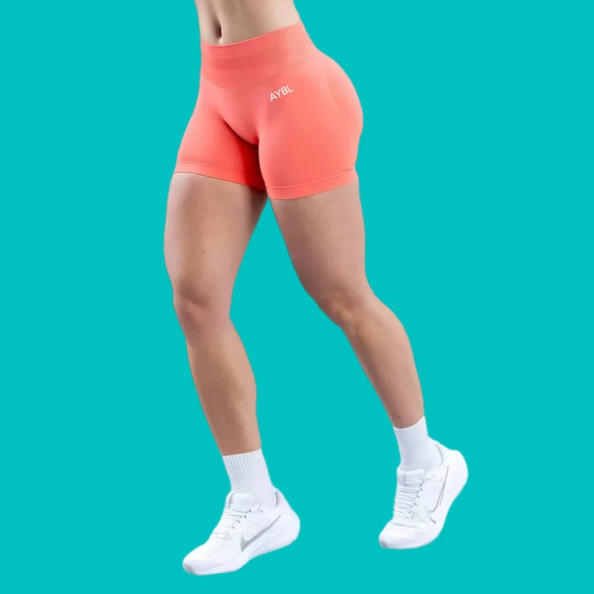 Women Seamless Halter Neck Yoga Set With High Waist Shorts
